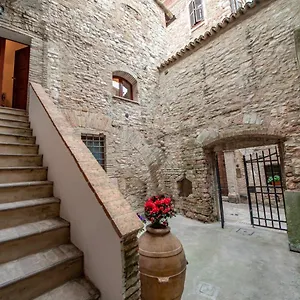 Saint Francis Apartment